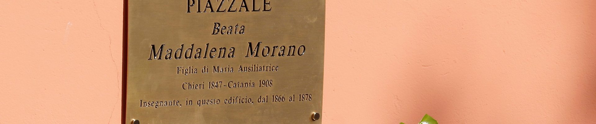 UNA PIAZZA PER MADRE MORANO