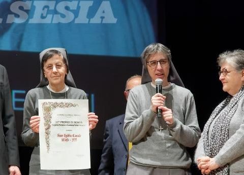 PREMIO DELLA BONTA’ A SR EGIDIA CASALE