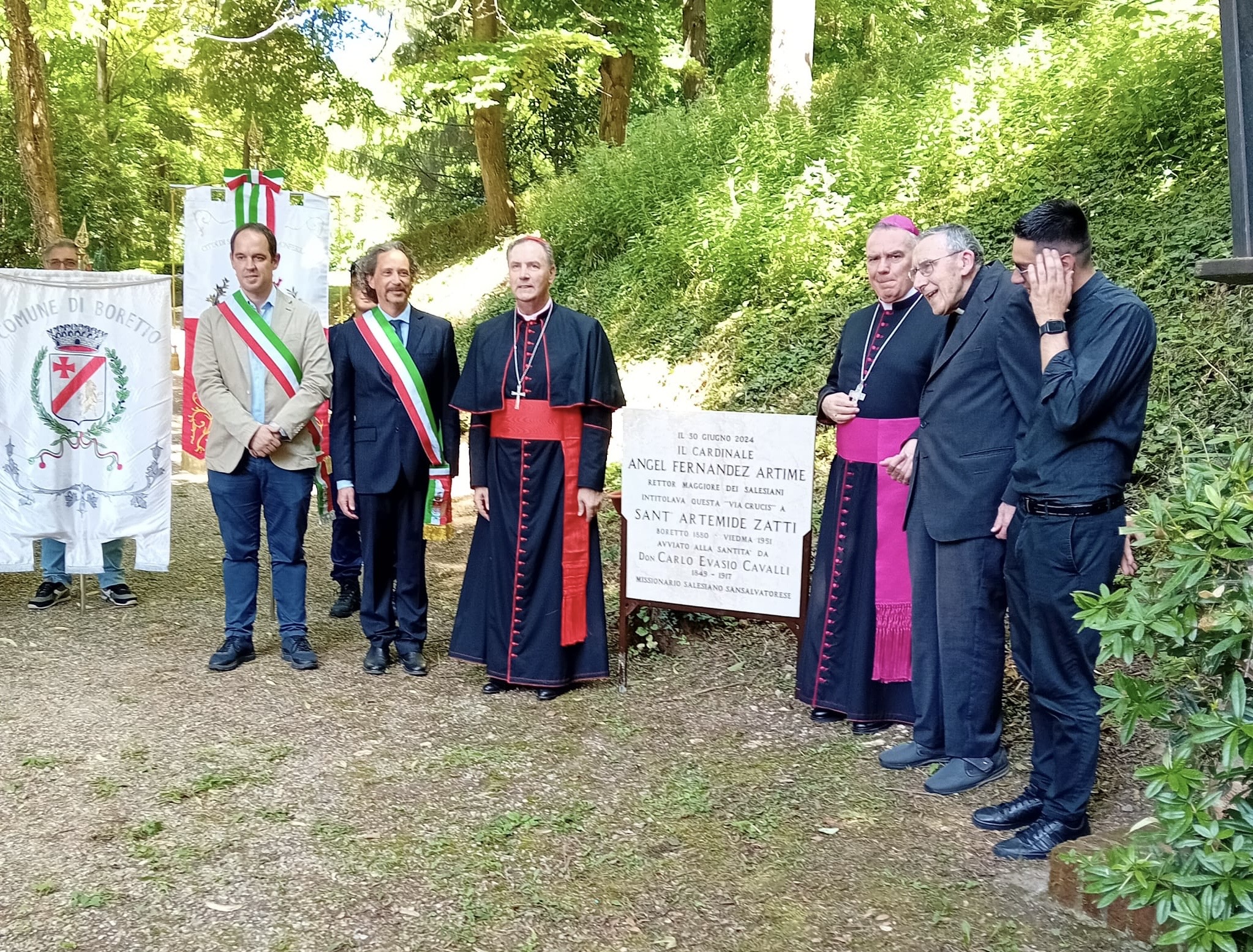 UN INTRECCIO DI VITE VERSO LA SANTITÀ